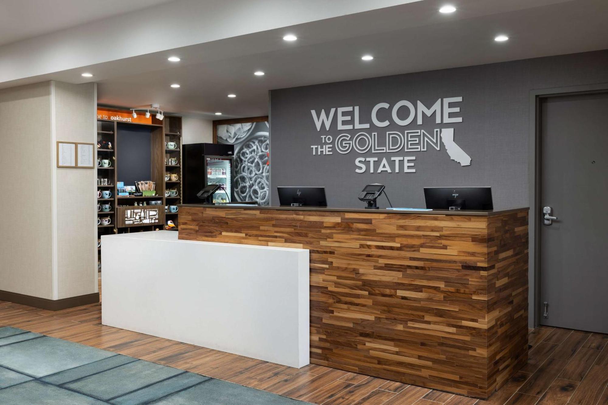 Hampton Inn Oakhurst-Yosemite Екстериор снимка