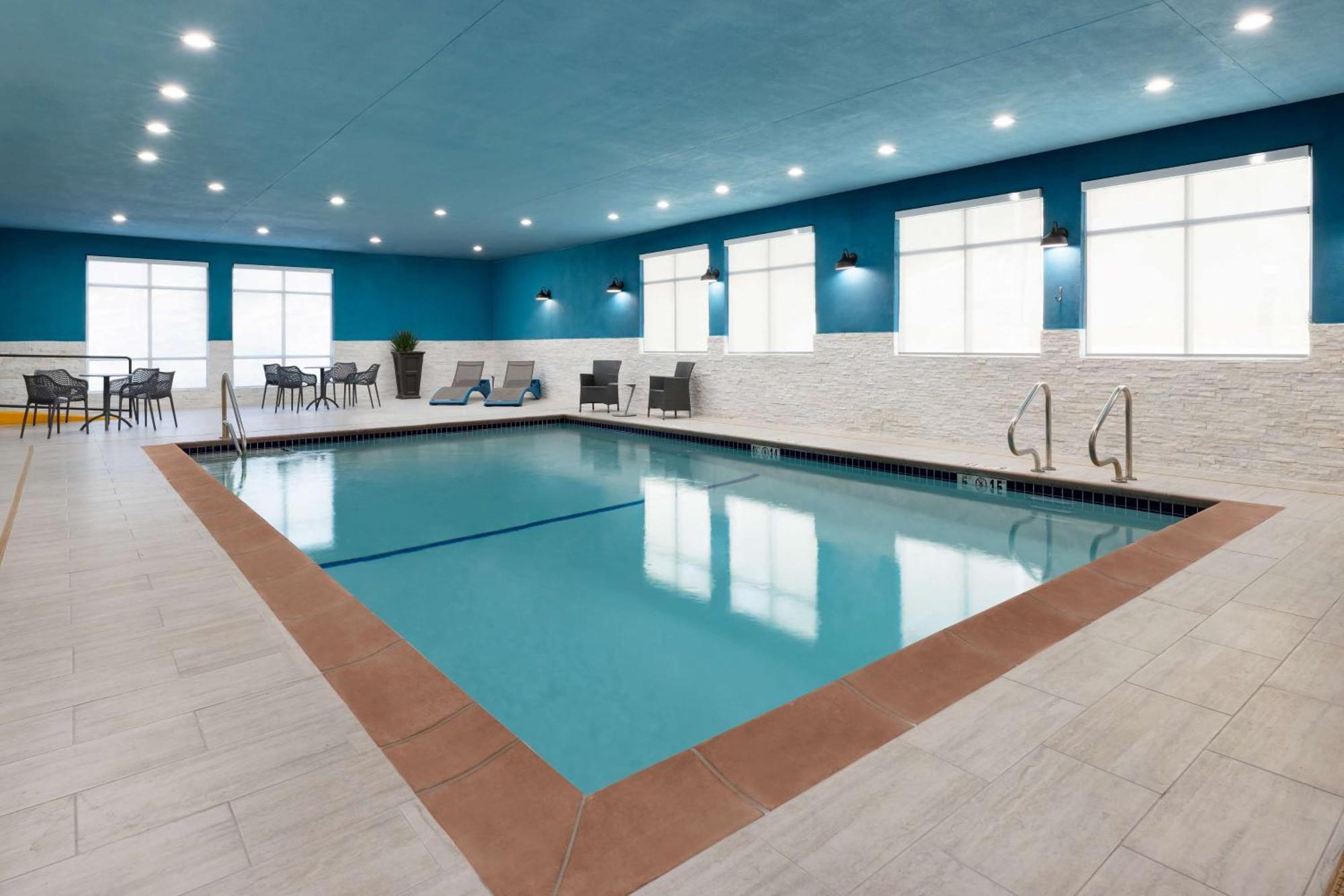 Hampton Inn Oakhurst-Yosemite Екстериор снимка